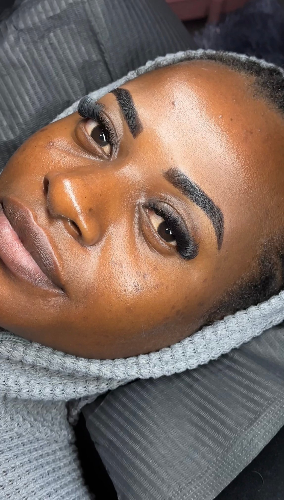 Brow tint